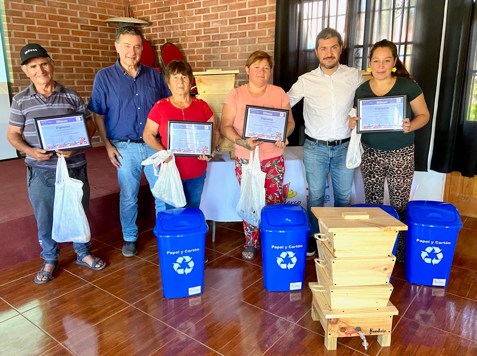 Familias de zonas rurales mejoran entorno de sus viviendas gracias a ...